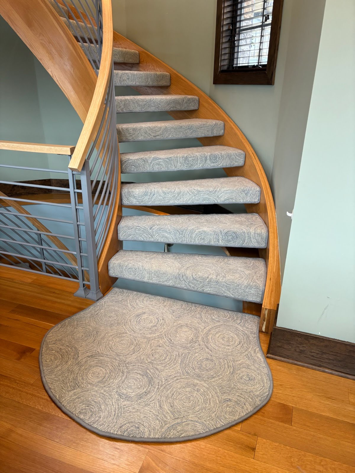 Dual Floating staircases with puddle mats