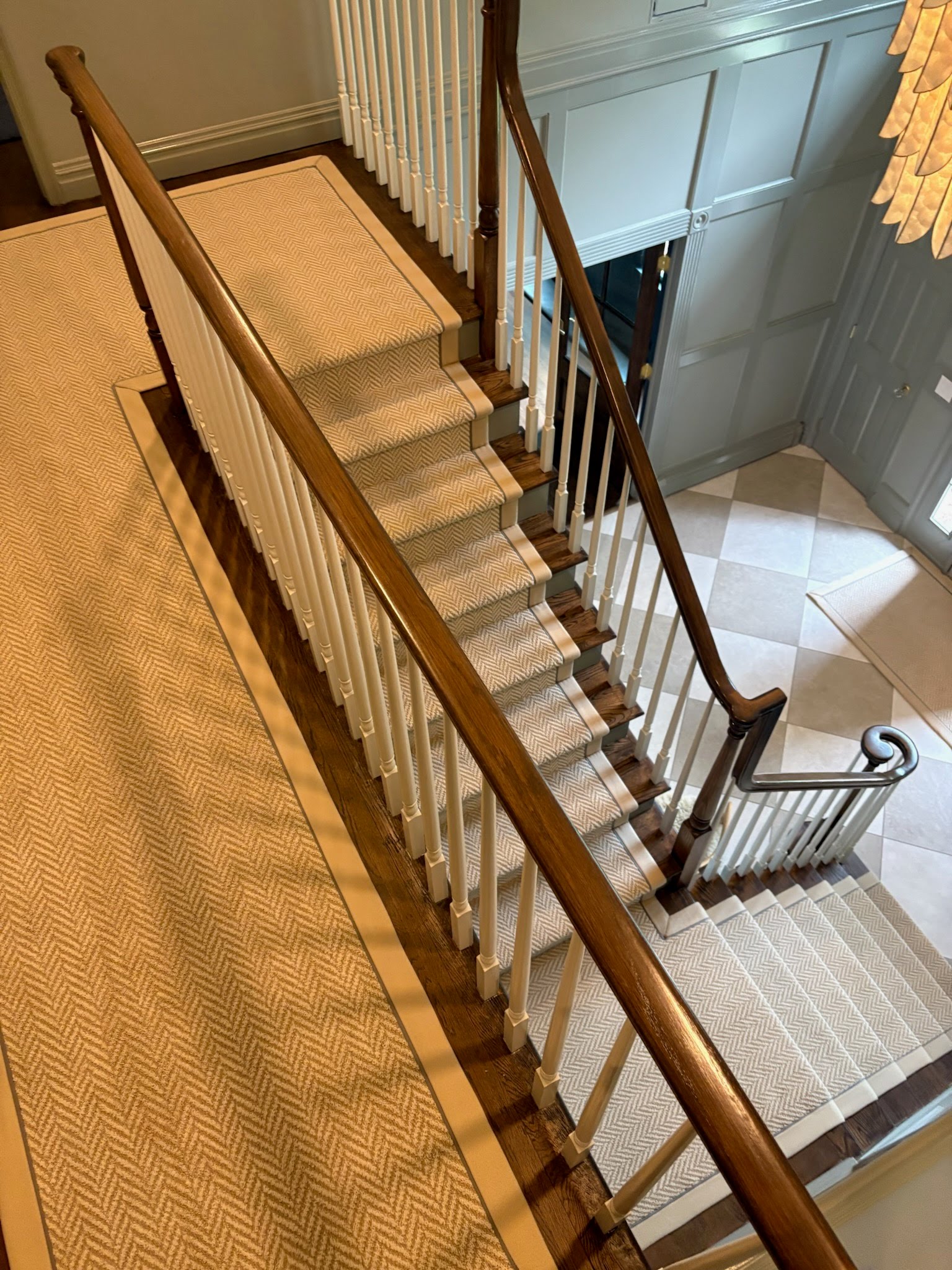 Hall and stair runner with double tape boarder